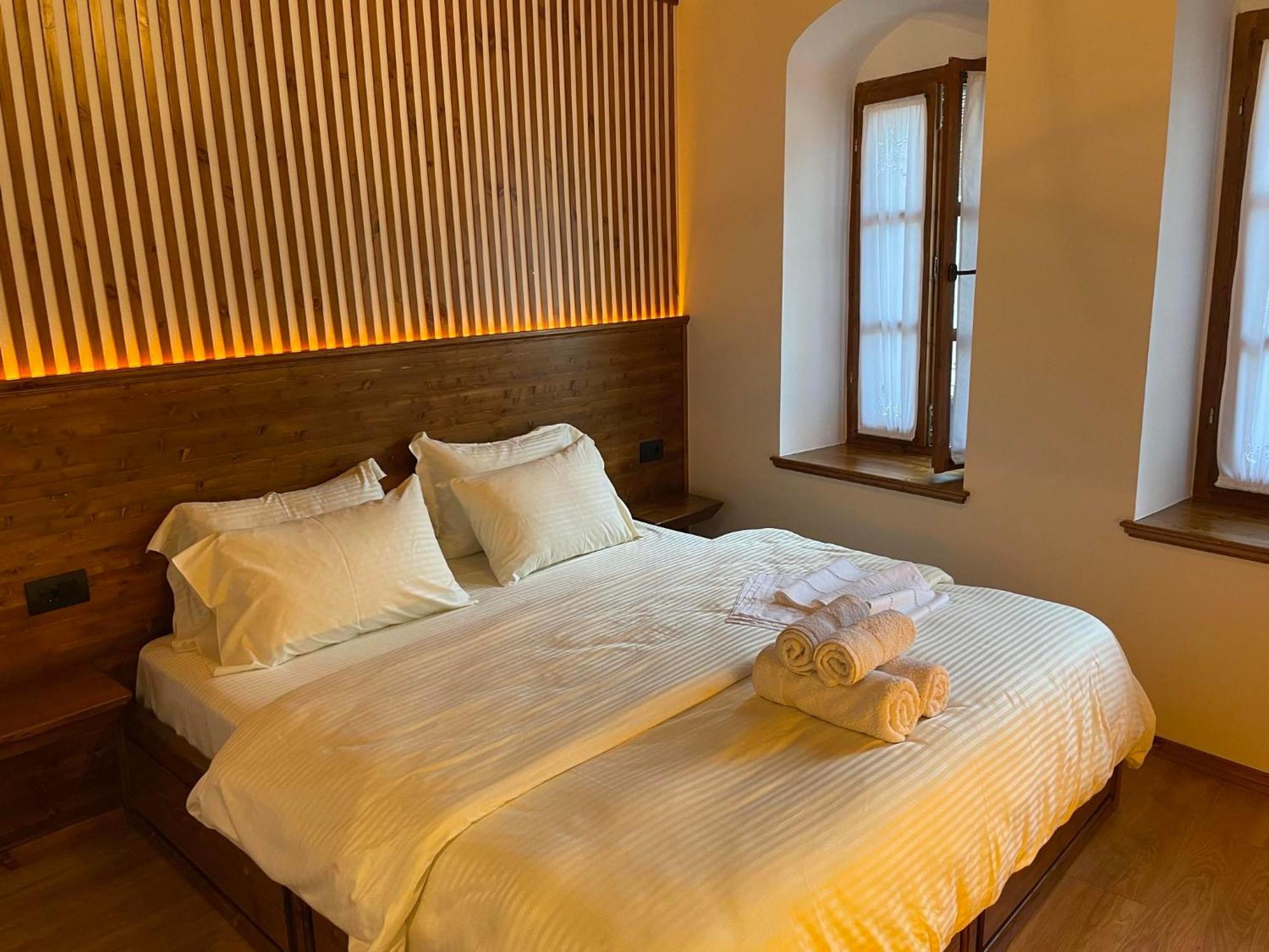 Grey Stone Hotel Gjirokastër Eksteriør billede