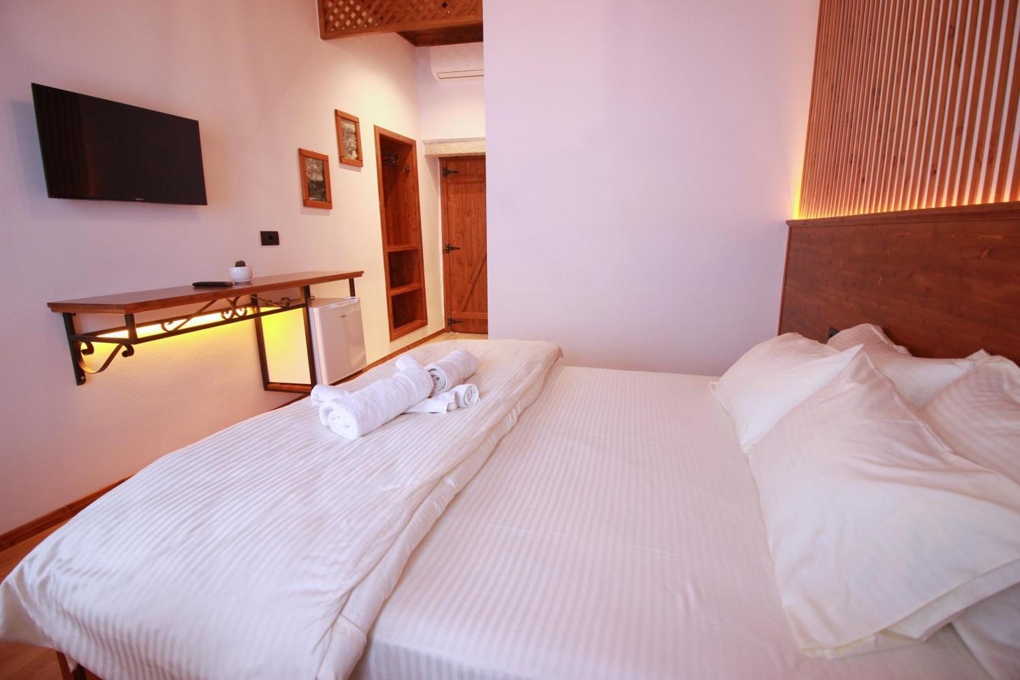 Grey Stone Hotel Gjirokastër Eksteriør billede