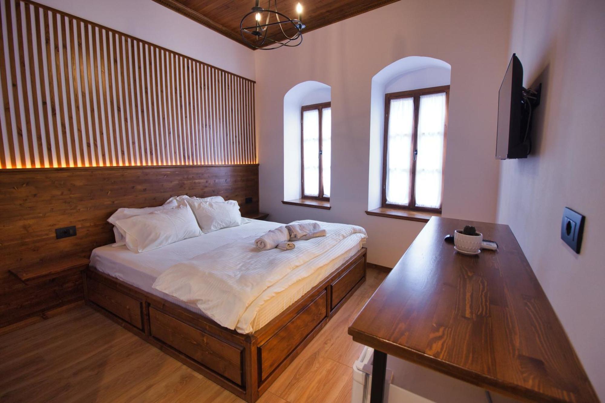 Grey Stone Hotel Gjirokastër Eksteriør billede